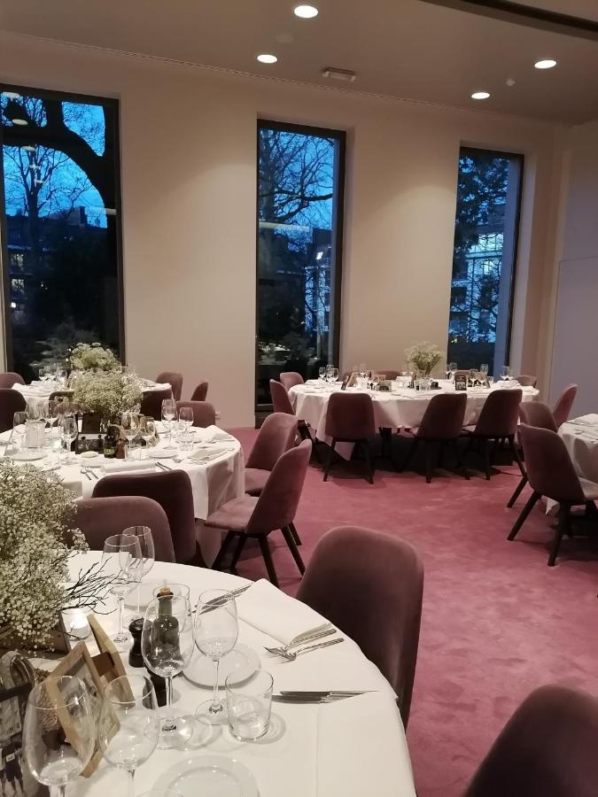 Hotel Messeyne Kortrijk Bagian luar foto