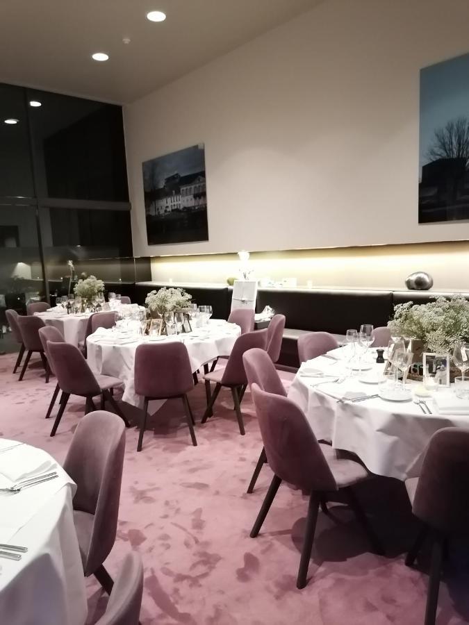 Hotel Messeyne Kortrijk Bagian luar foto