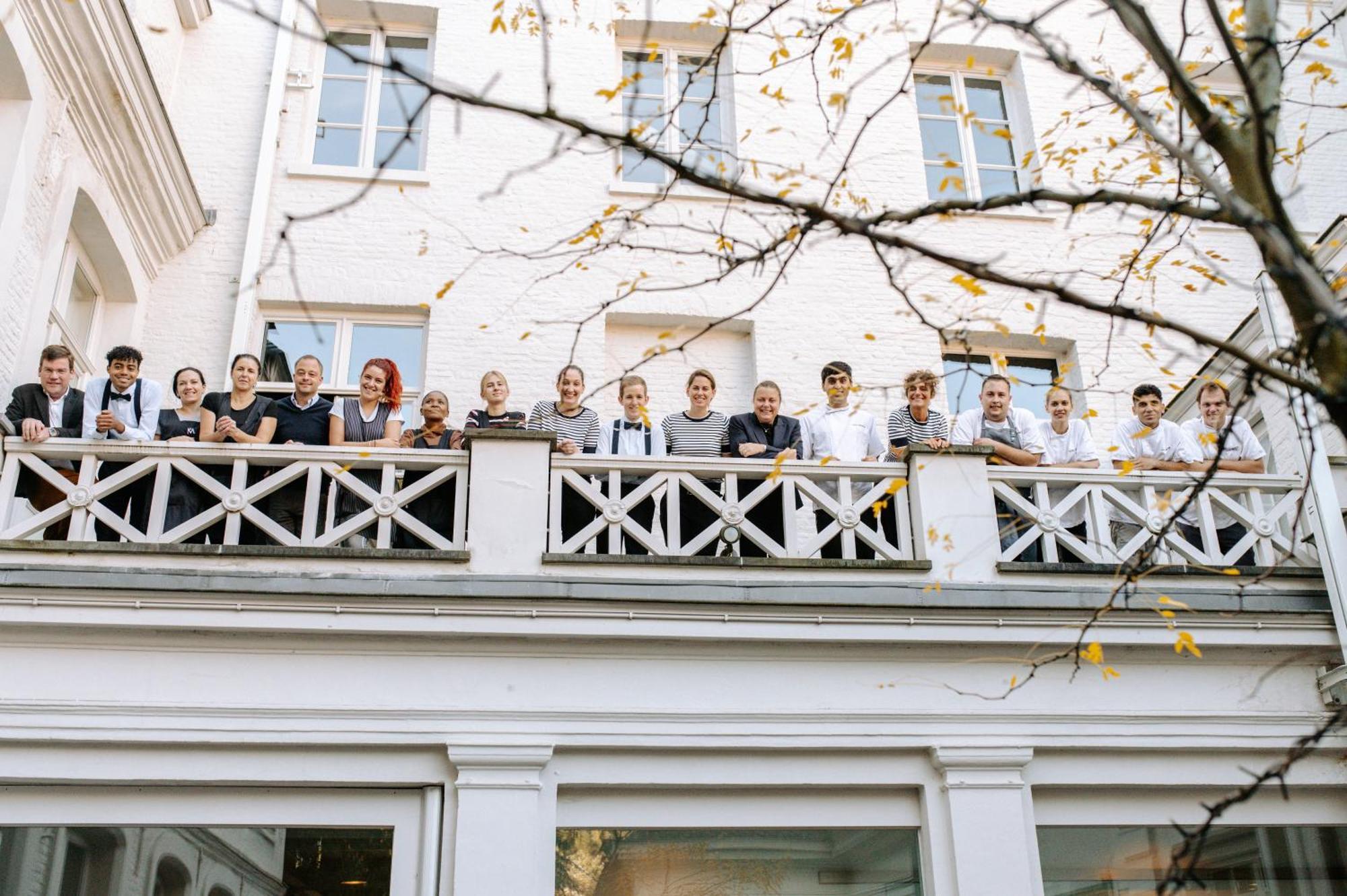 Hotel Messeyne Kortrijk Bagian luar foto