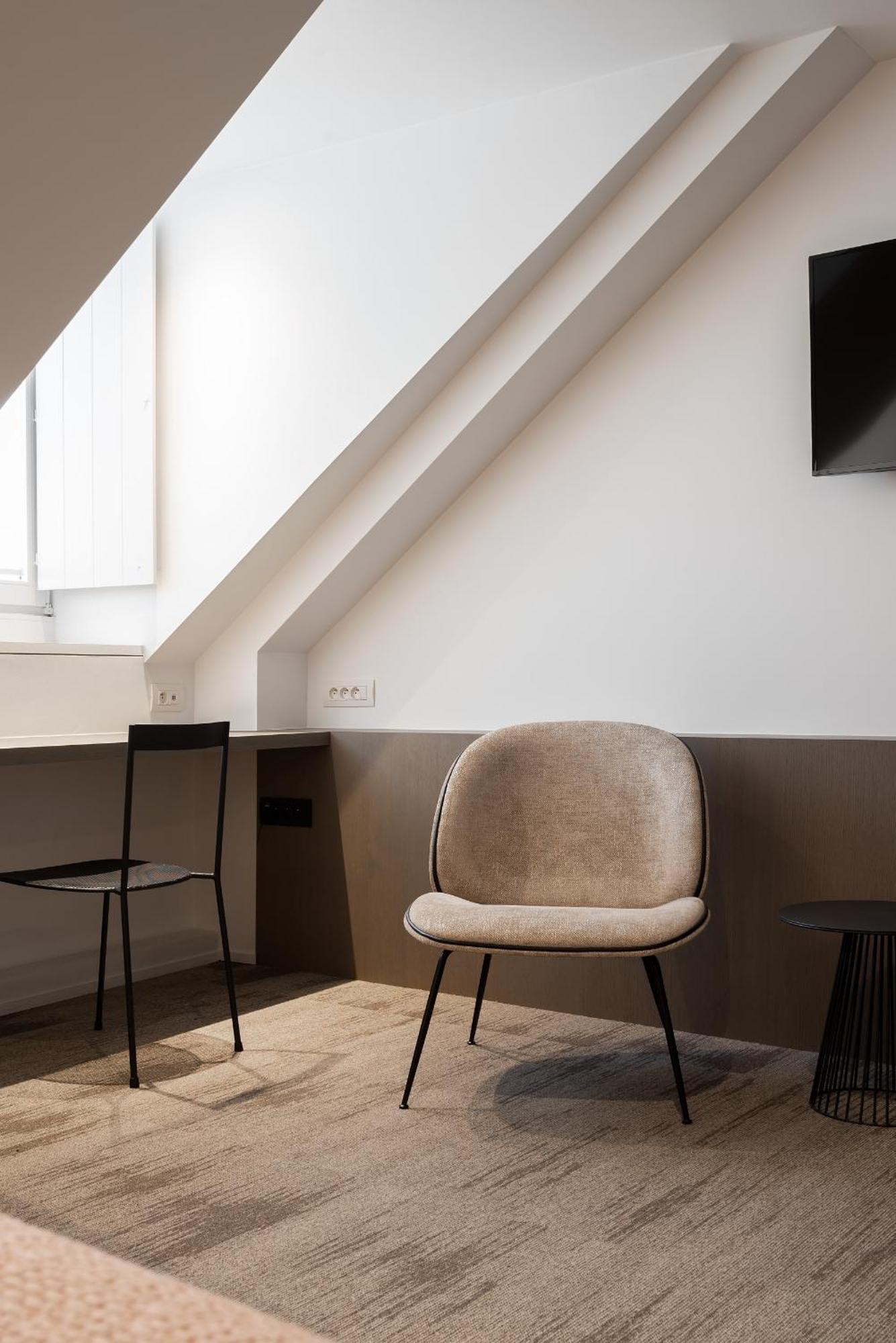 Hotel Messeyne Kortrijk Bagian luar foto