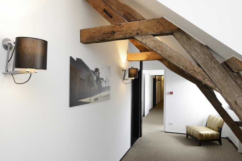 Hotel Messeyne Kortrijk Bagian luar foto