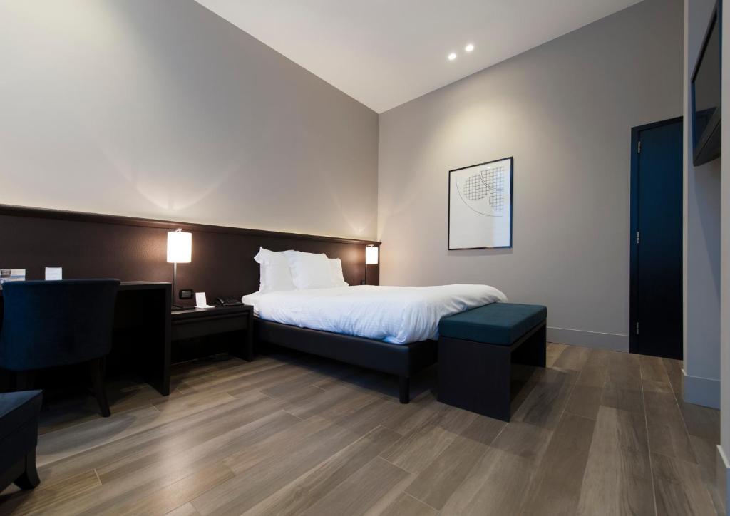 Hotel Messeyne Kortrijk Bagian luar foto
