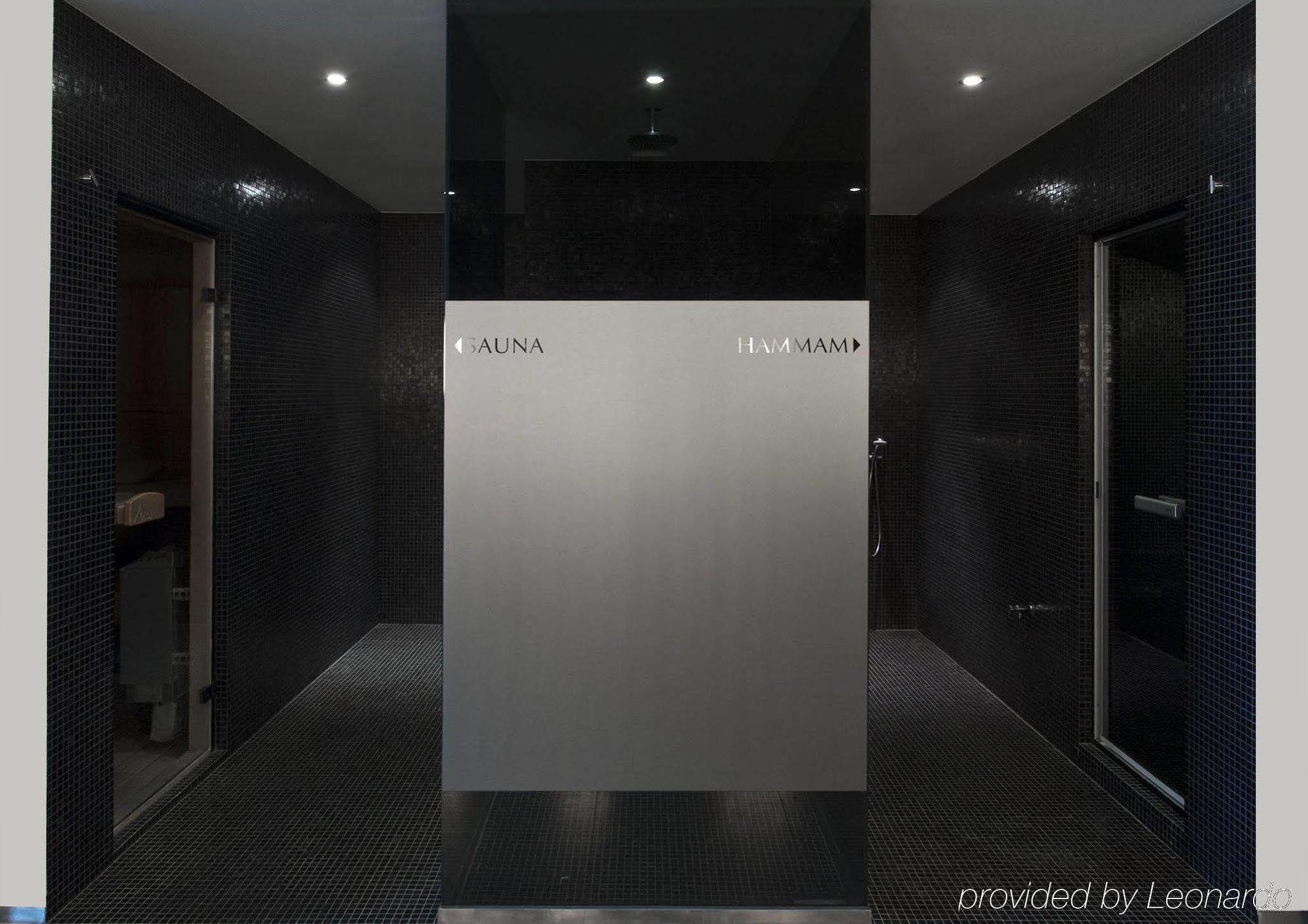 Hotel Messeyne Kortrijk Bagian luar foto